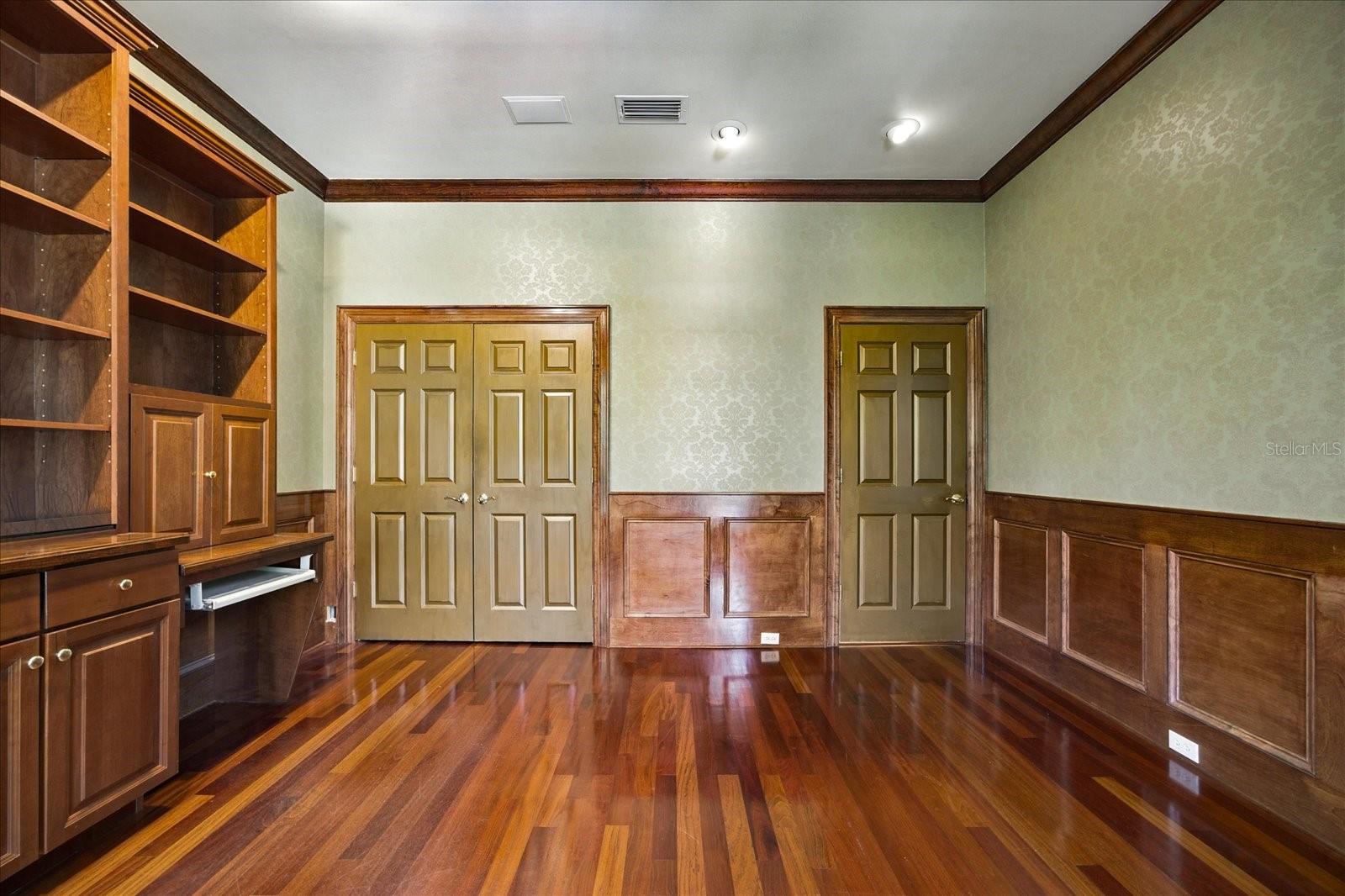 Image 28 of 72 For 2708 Marlin Avenue
