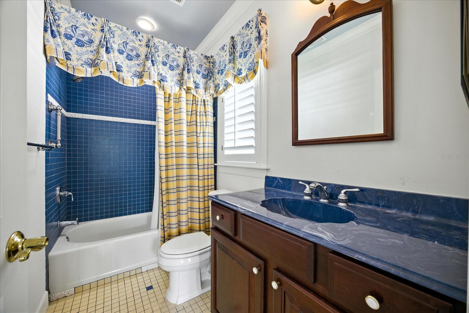 Image 36 of 72 For 2708 Marlin Avenue