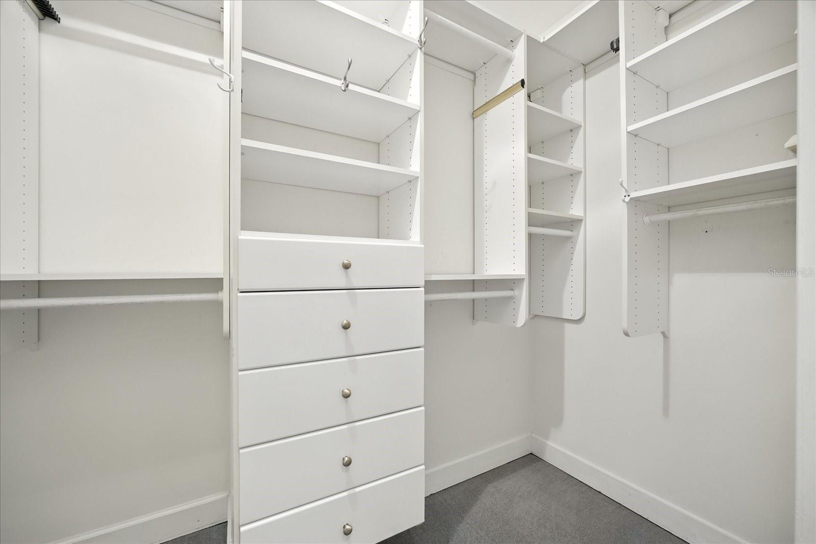 Image 42 of 72 For 2708 Marlin Avenue