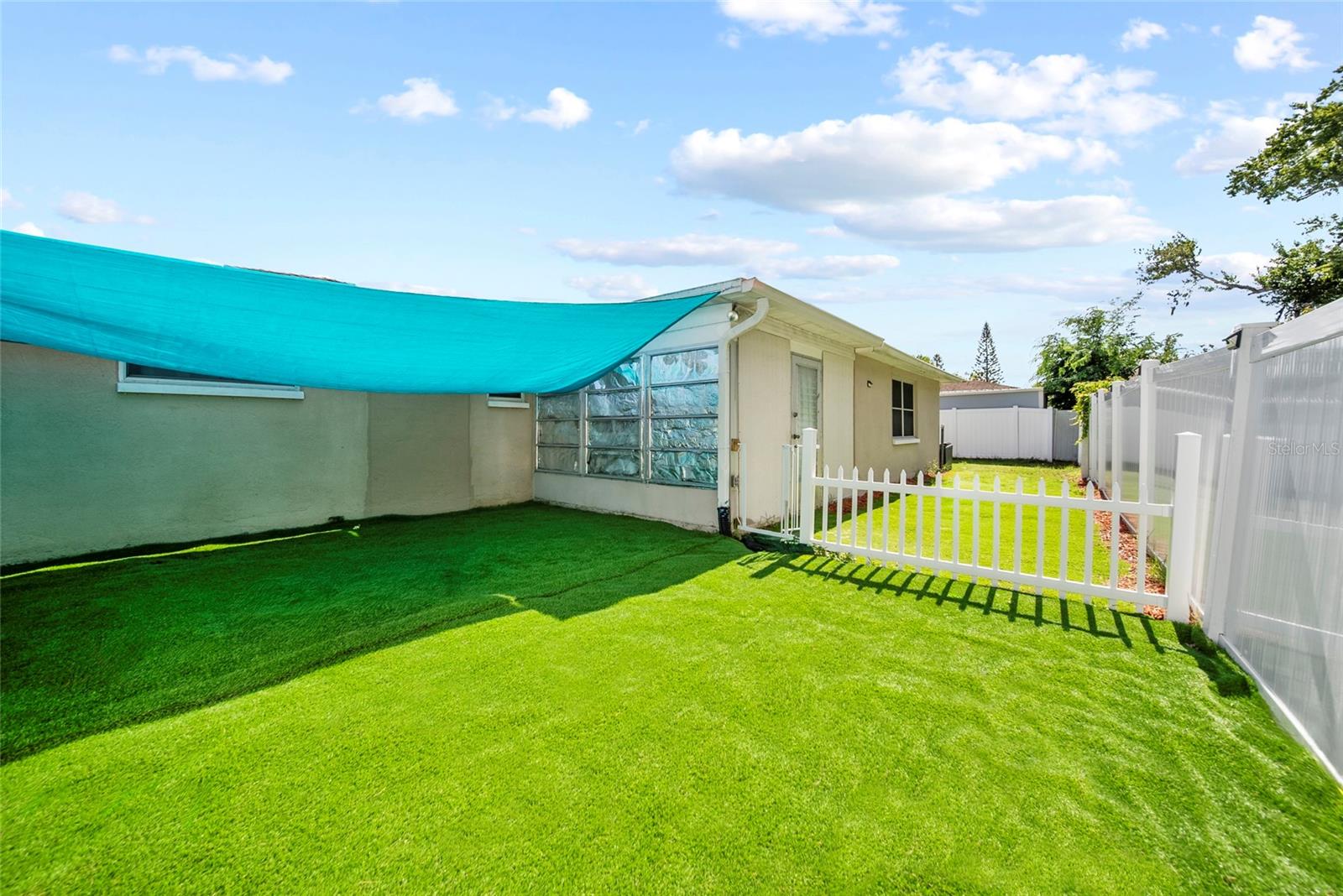 Listing photo id 17 for 6220 Brookshire Avenue