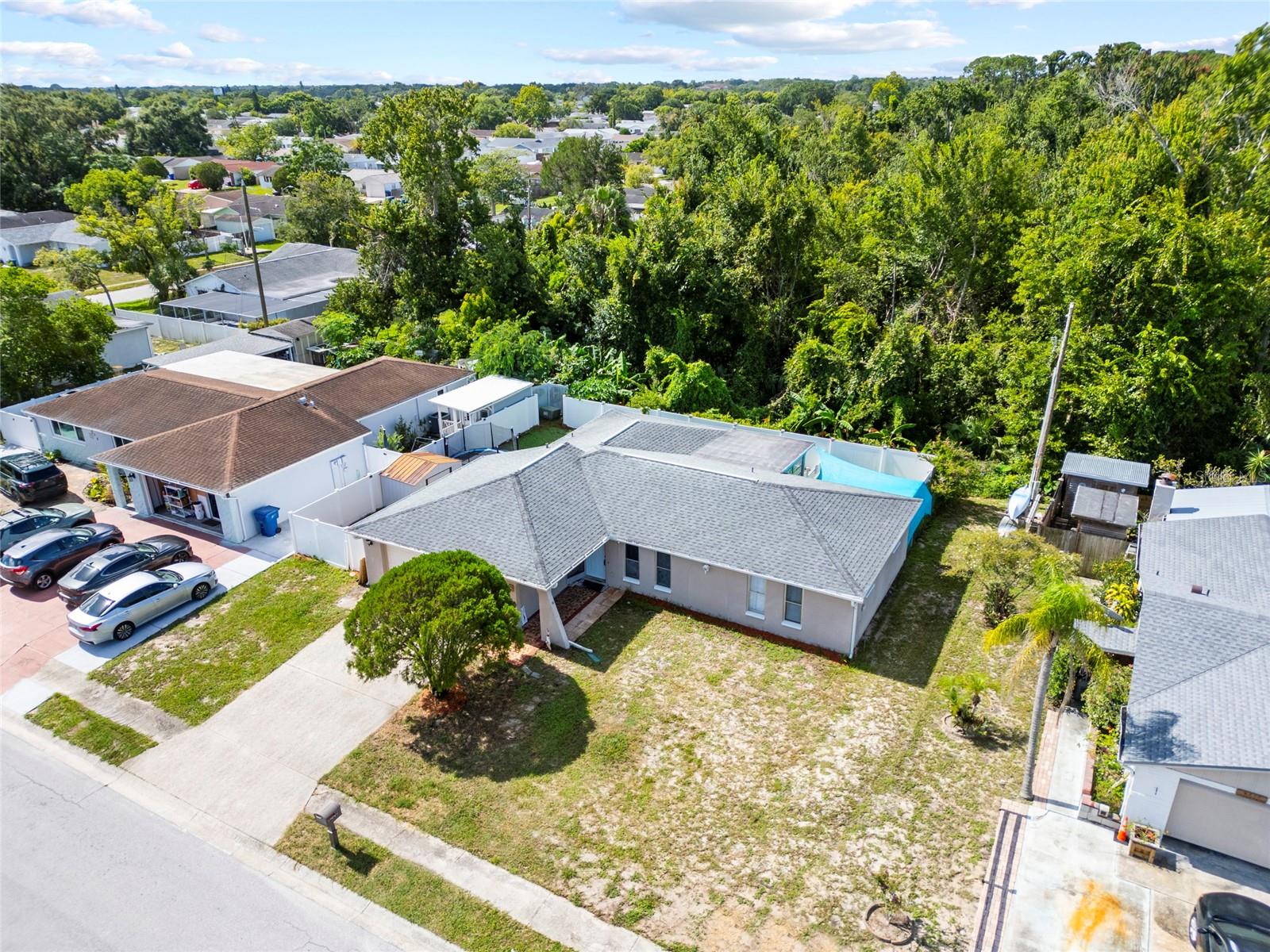 Listing photo id 21 for 6220 Brookshire Avenue