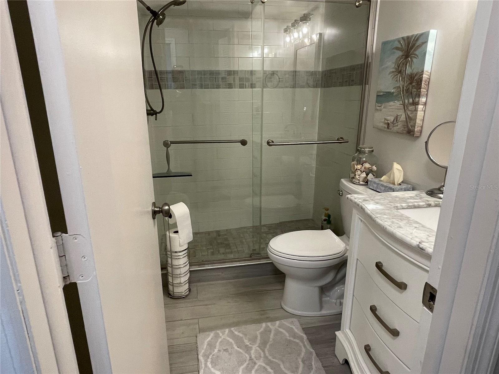 Image 15 of 66 For 460 Paula Drive 103