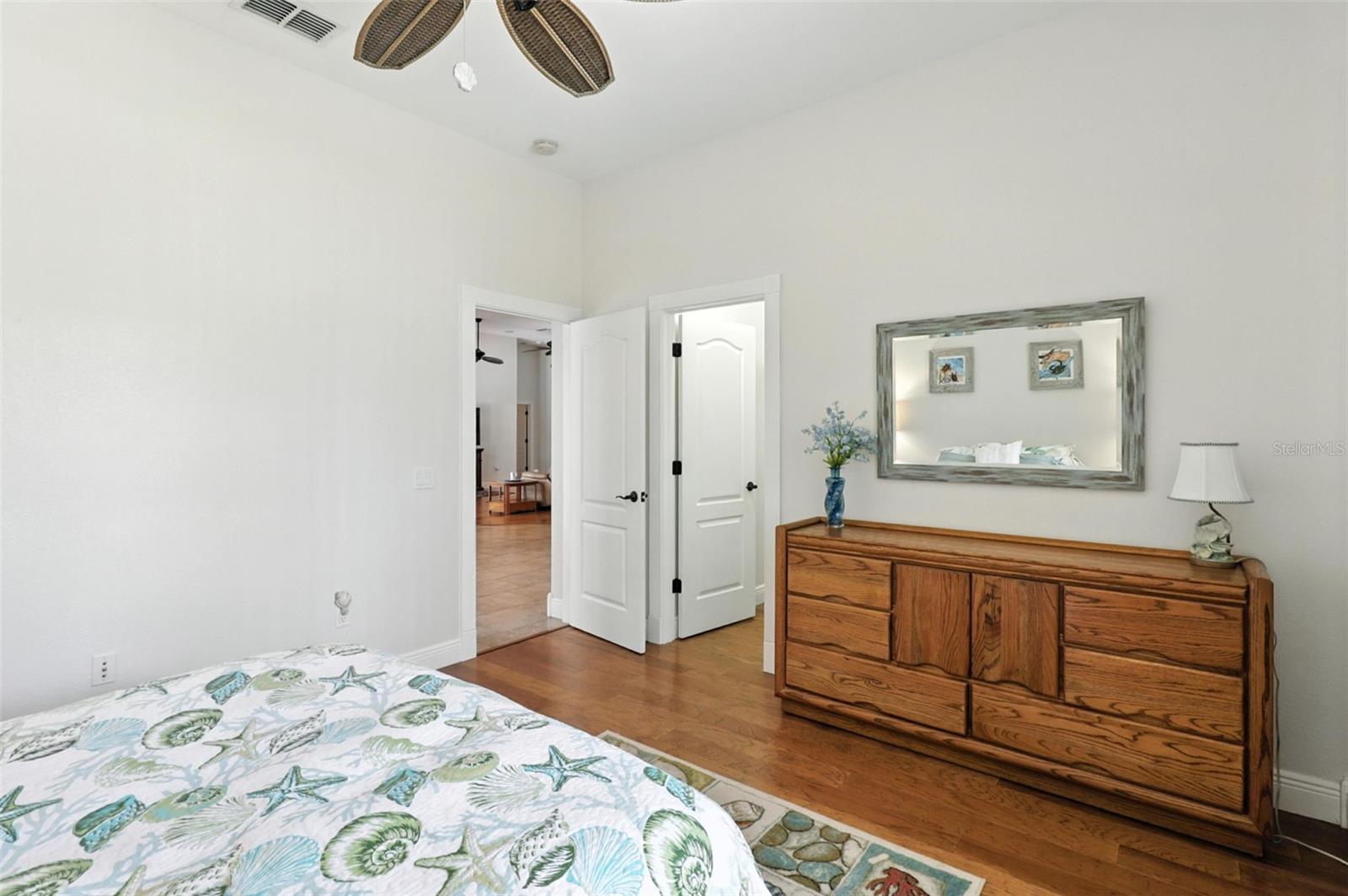 Image 21 of 43 For 15540 Renee Lane