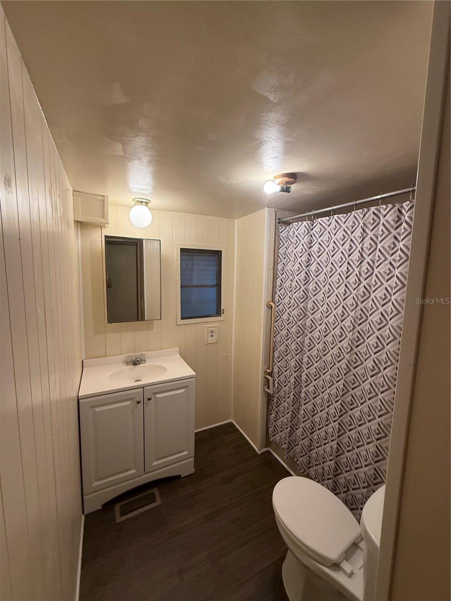 Listing photo id 2 for 9790 66th 401