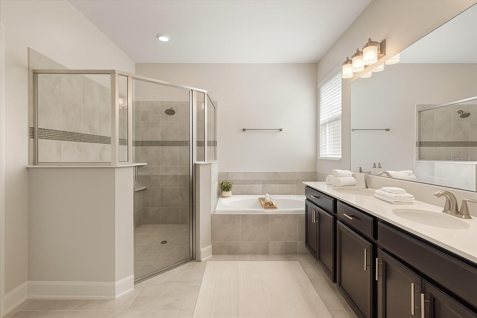 Image 16 of 38 For 11046 Longleaf Woods Drive