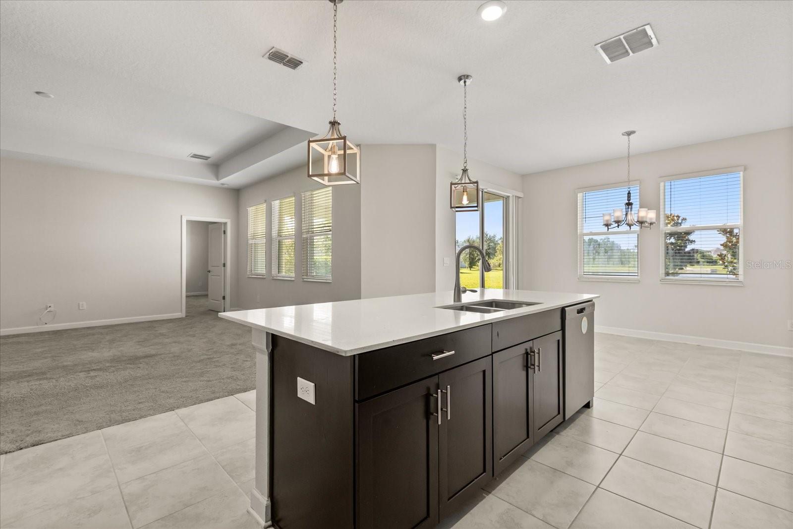 Image 6 of 38 For 11046 Longleaf Woods Drive