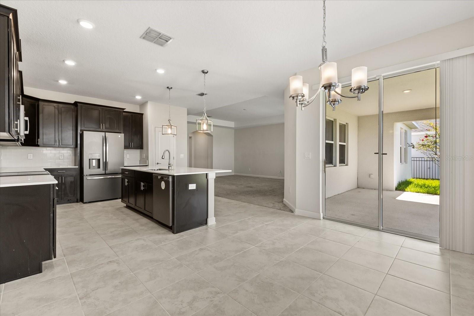 Image 7 of 38 For 11046 Longleaf Woods Drive