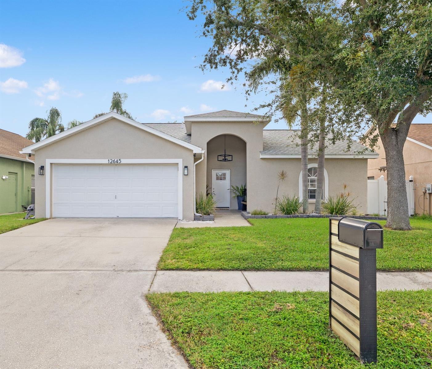 Image 3 of 48 For 12645 Pineforest Way E