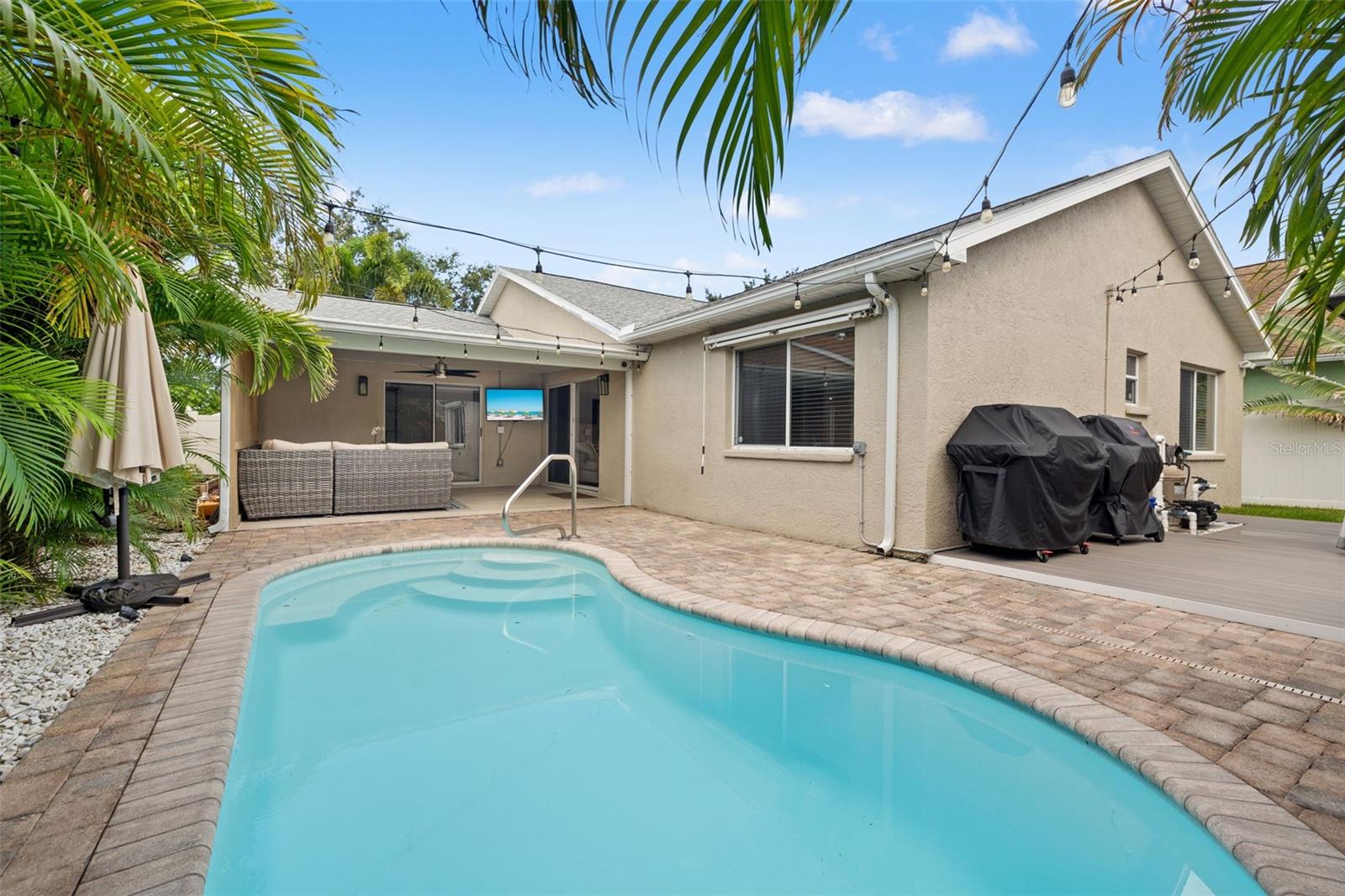 Image 38 of 48 For 12645 Pineforest Way E