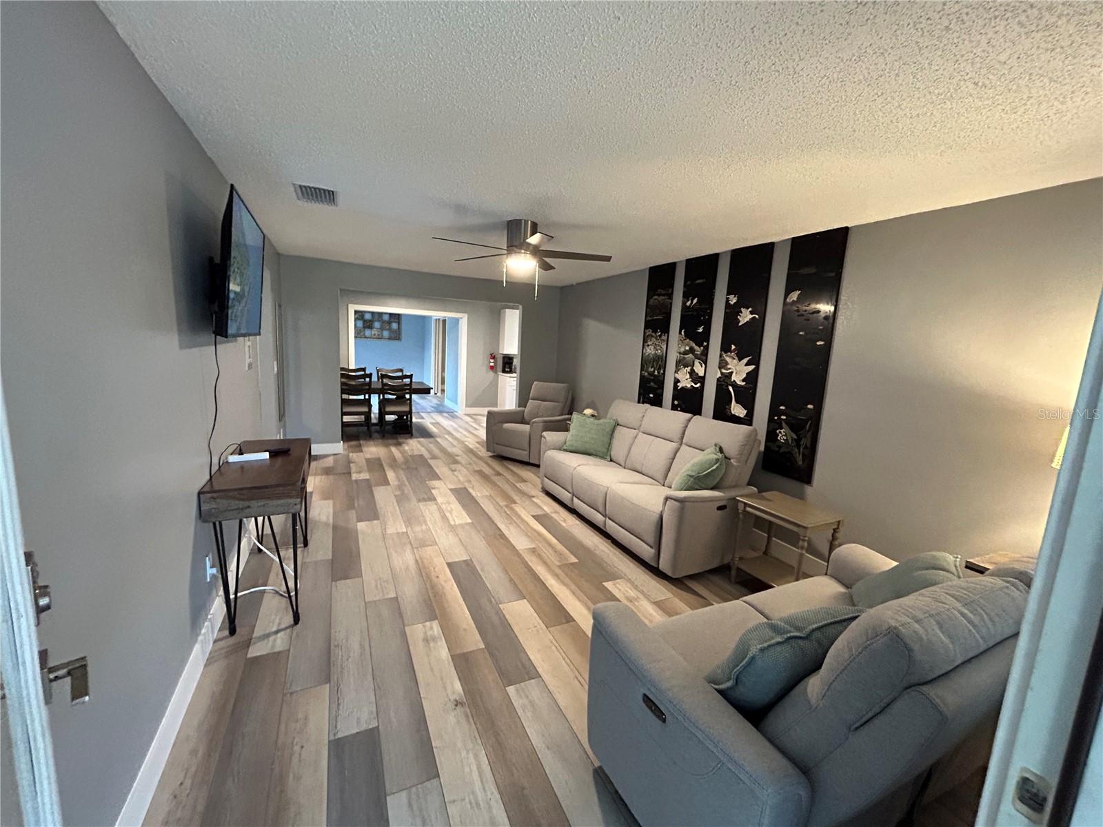 Image 2 of 9 For 5702 27th Avenue S