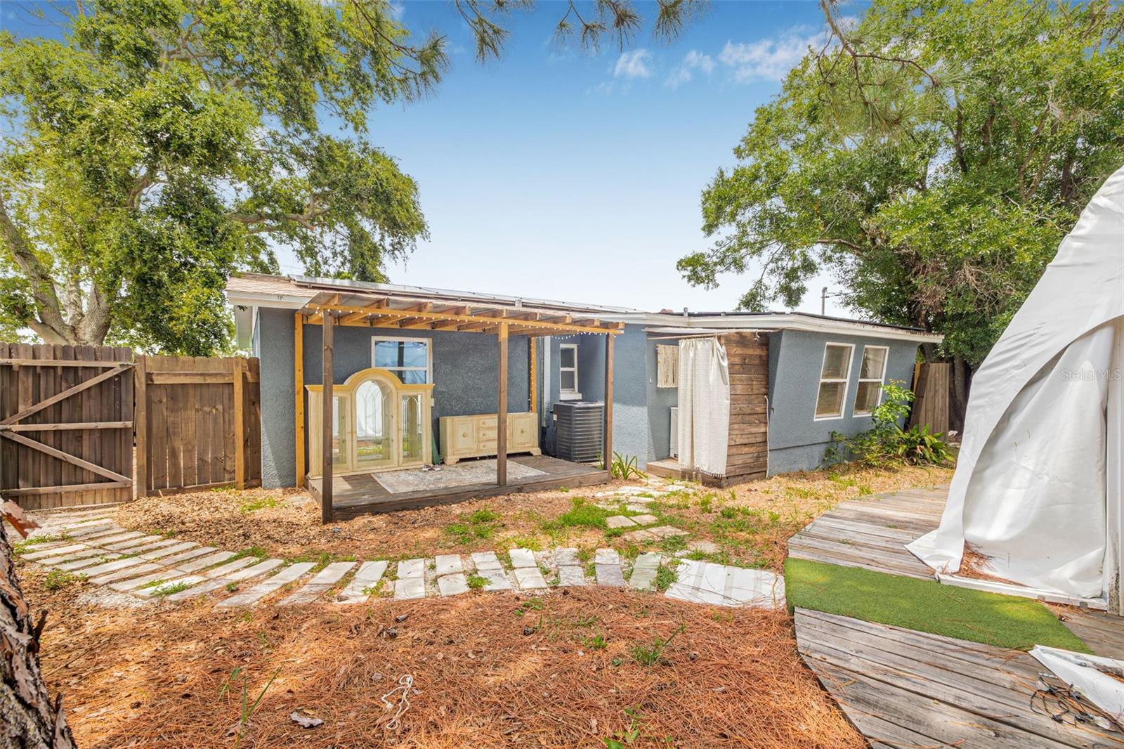 Image 21 of 36 For 7300 38th Avenue N