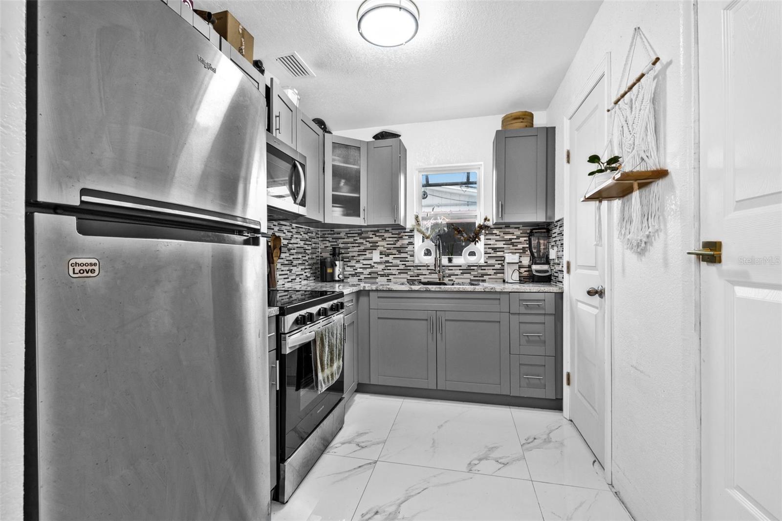 Image 8 of 36 For 7300 38th Avenue N