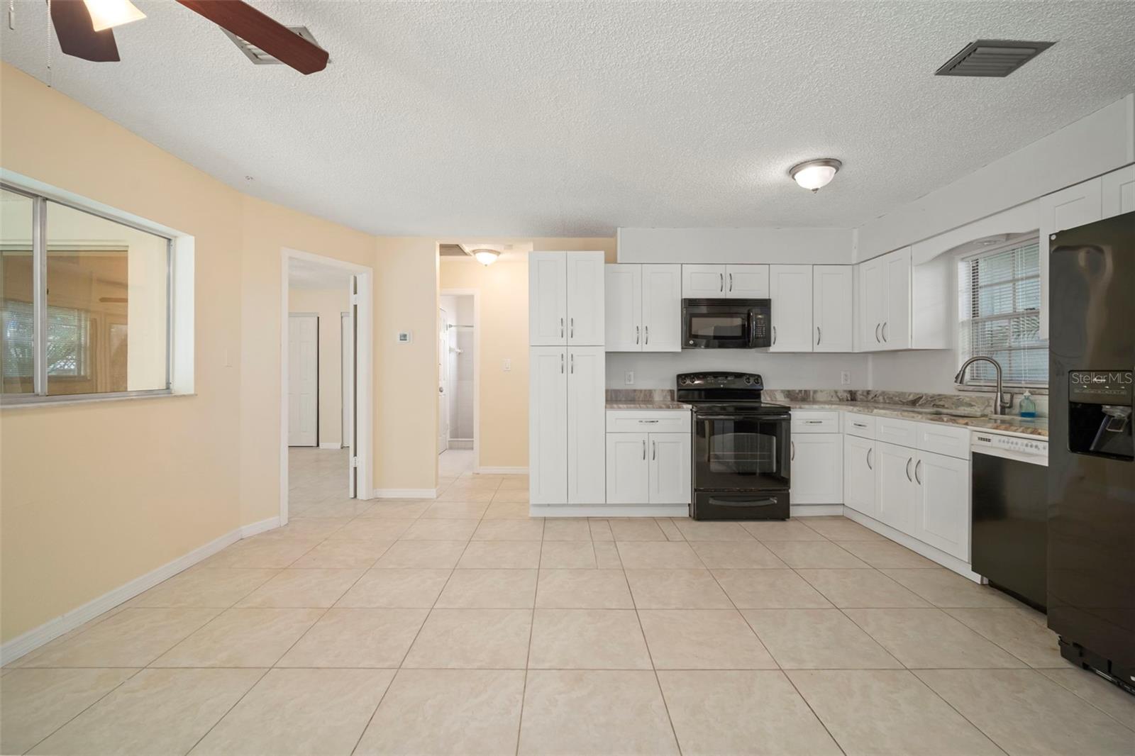 Image 19 of 39 For 6313 Flamingo Drive