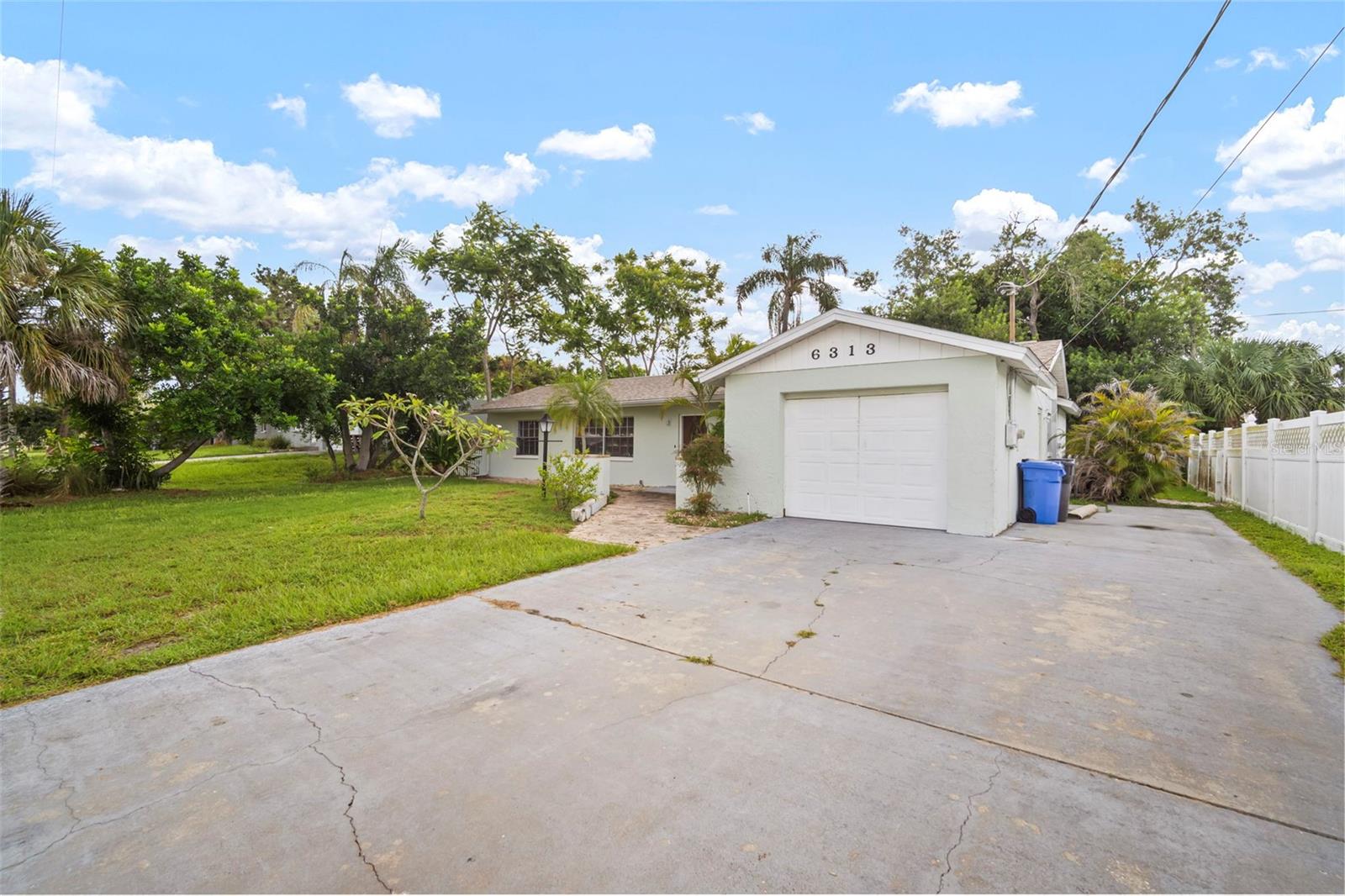 Image 38 of 39 For 6313 Flamingo Drive