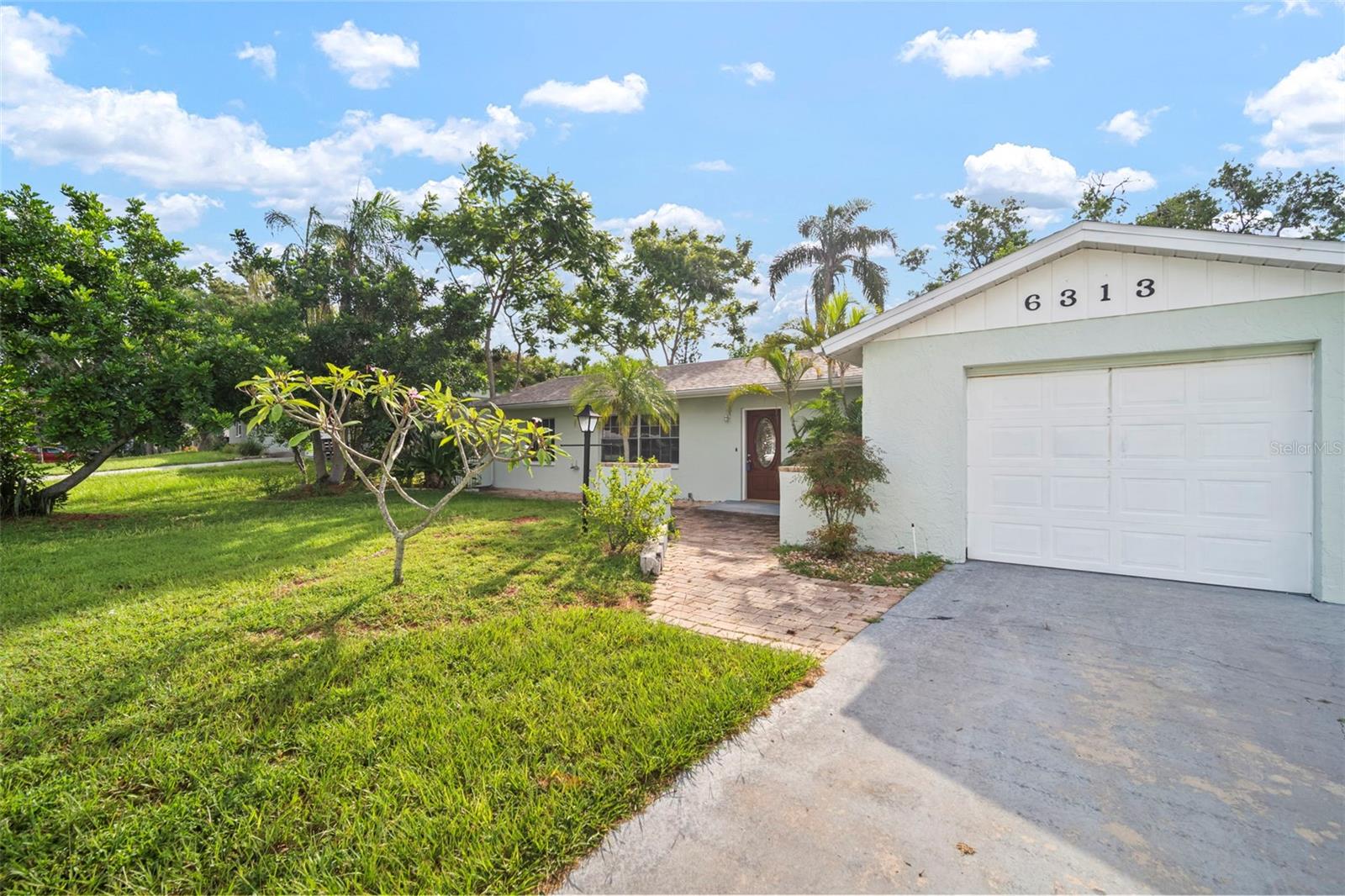 Image 4 of 39 For 6313 Flamingo Drive
