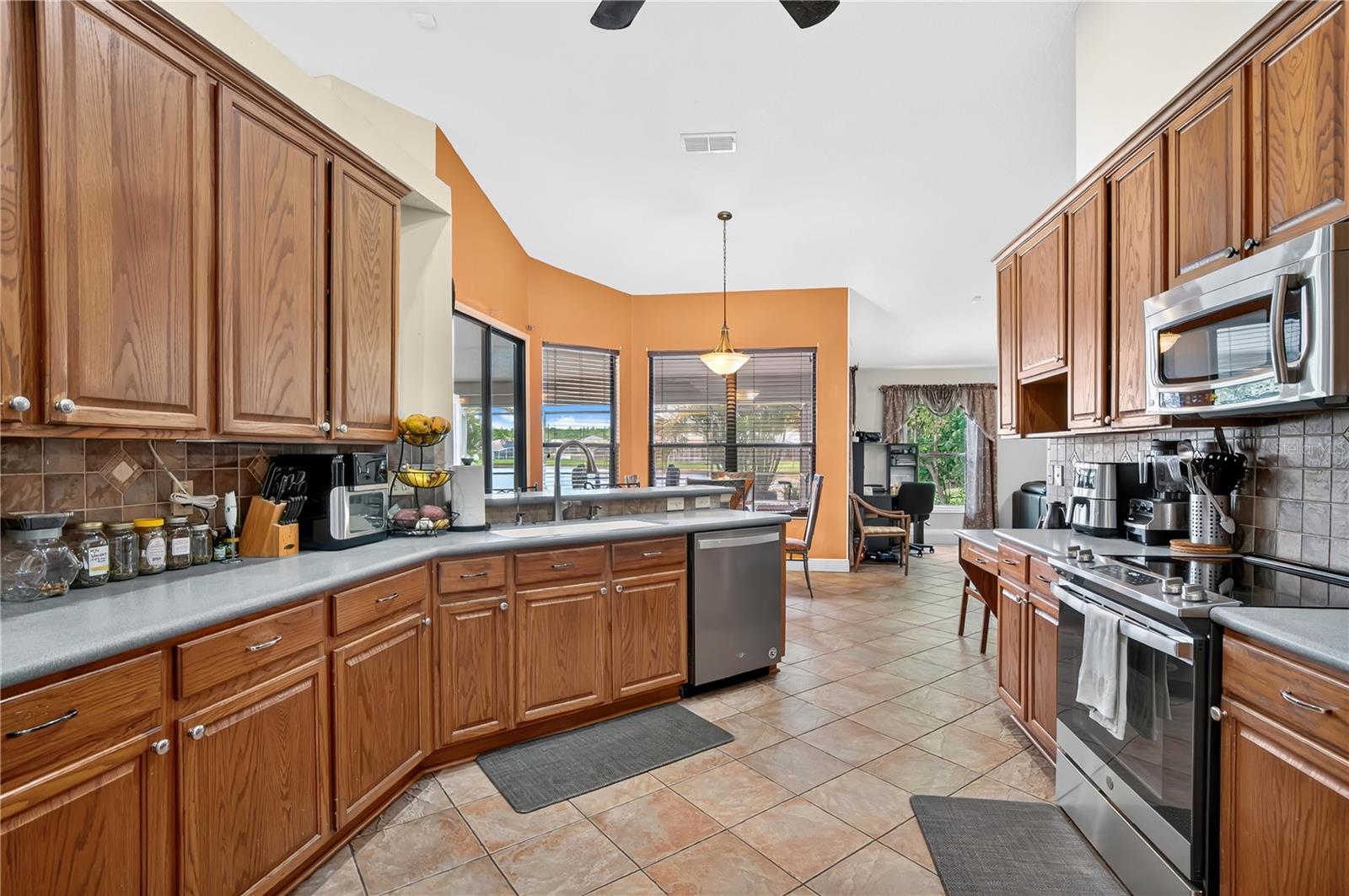 Image 10 of 28 For 12608 Spurrier Lane