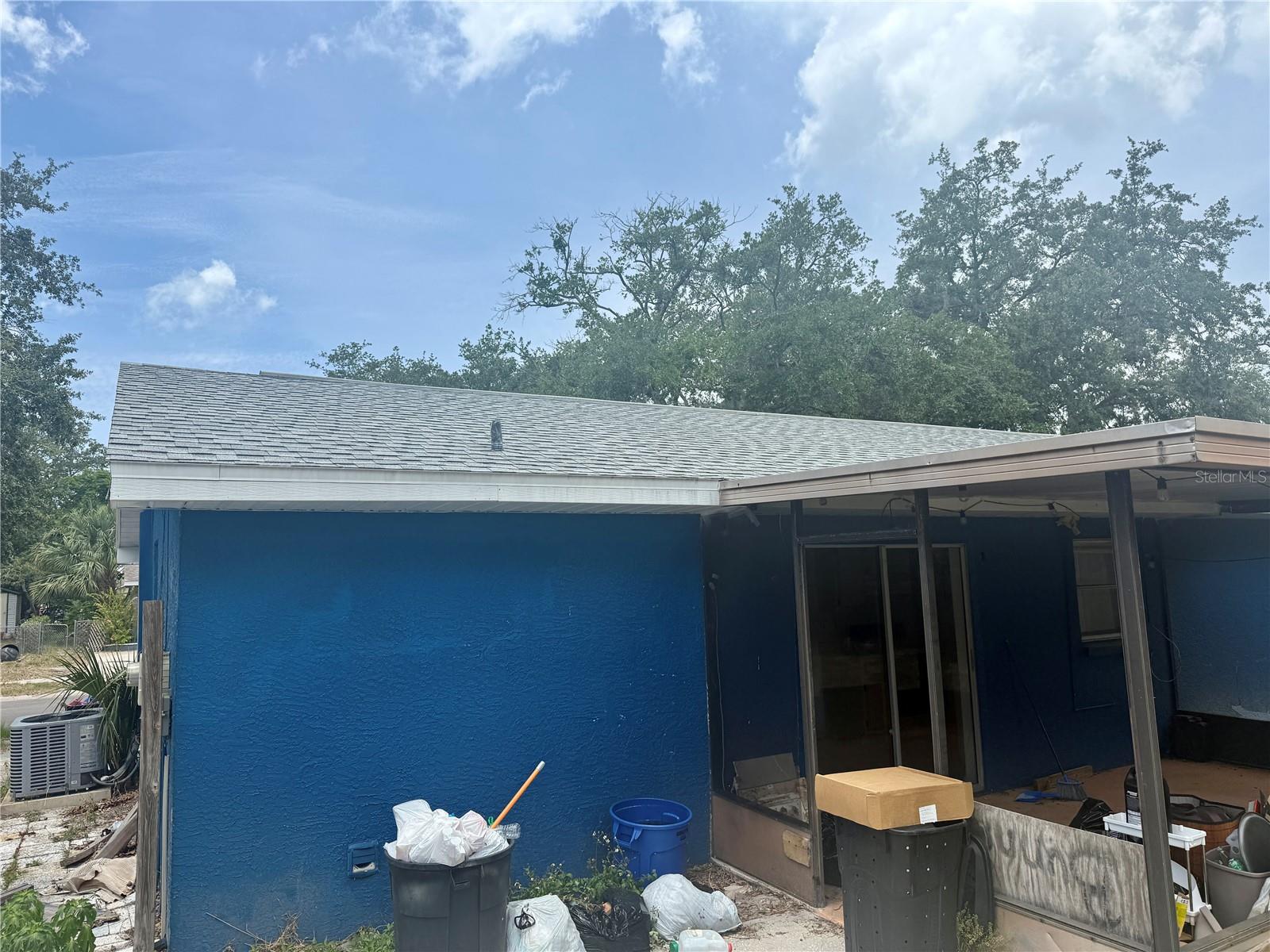 Image 4 of 22 For 10320 County Lake Drive