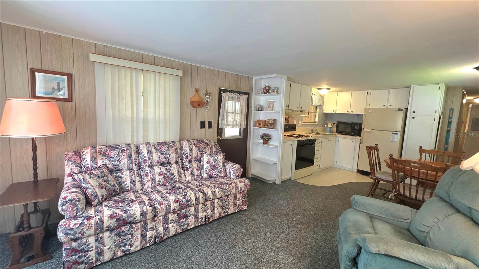 Image 14 of 66 For 37112 Sandra Avenue