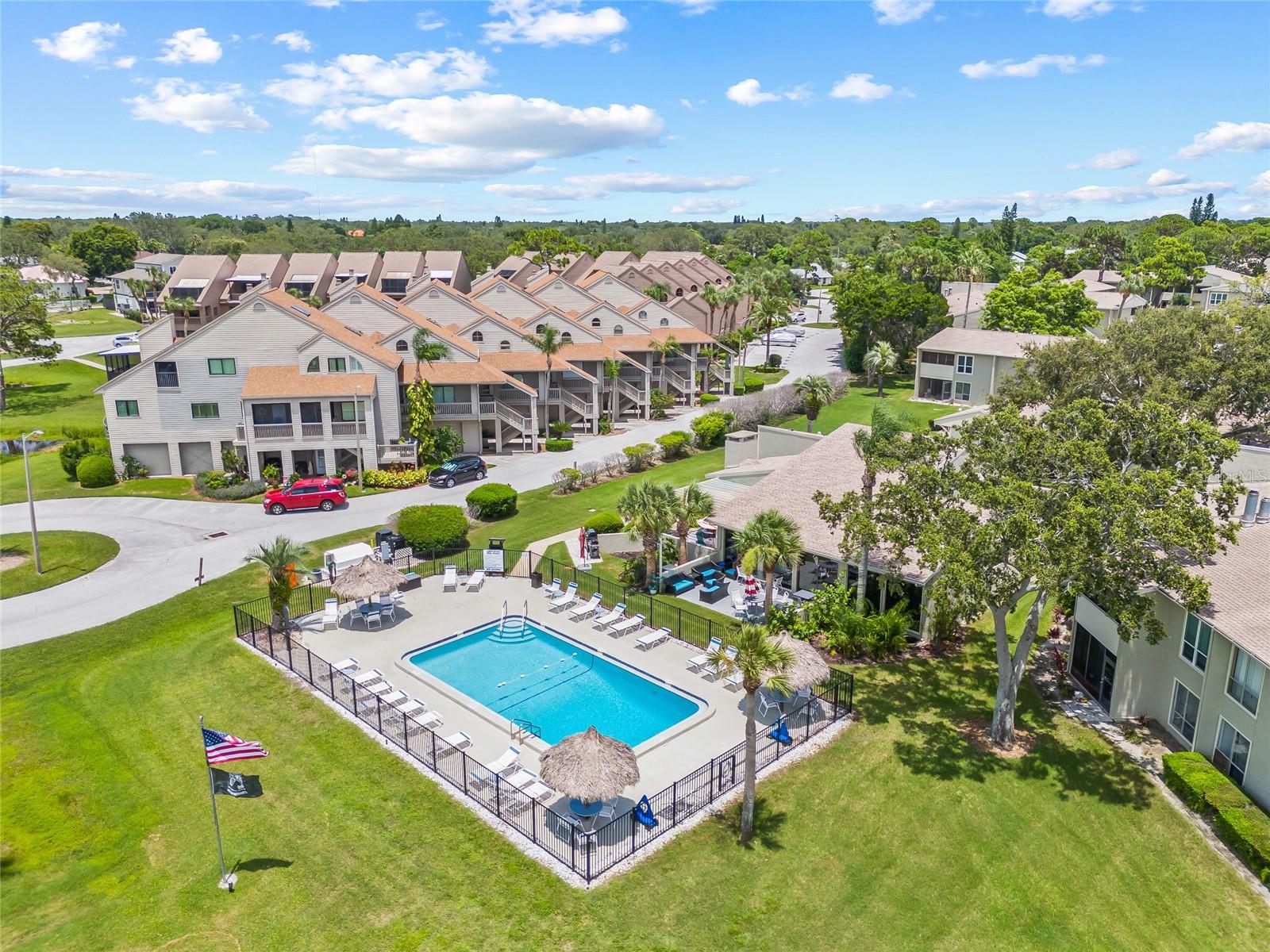 Image 19 of 20 For 416 Windrush Bay Drive 416
