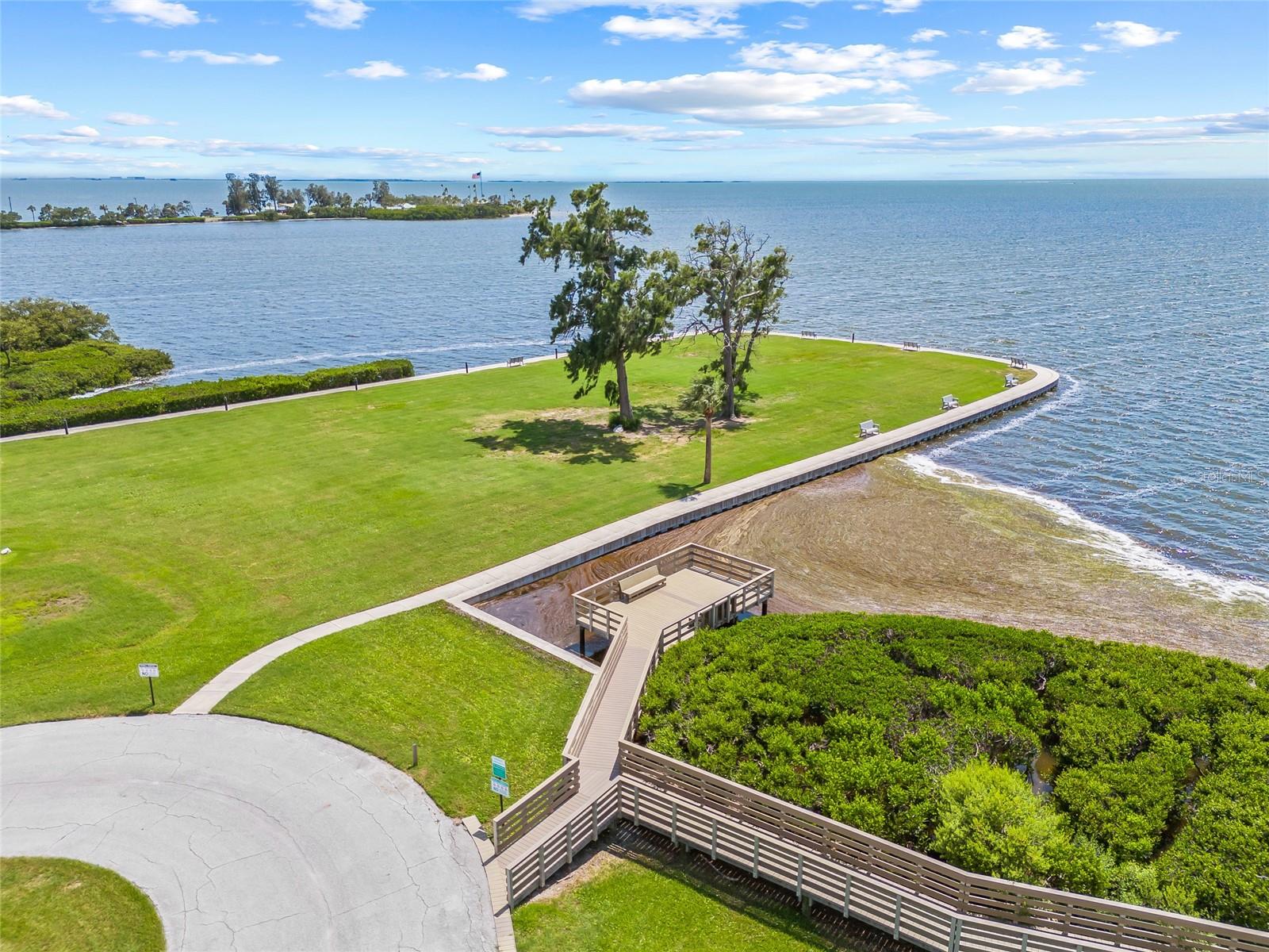 Image 20 of 20 For 416 Windrush Bay Drive 416