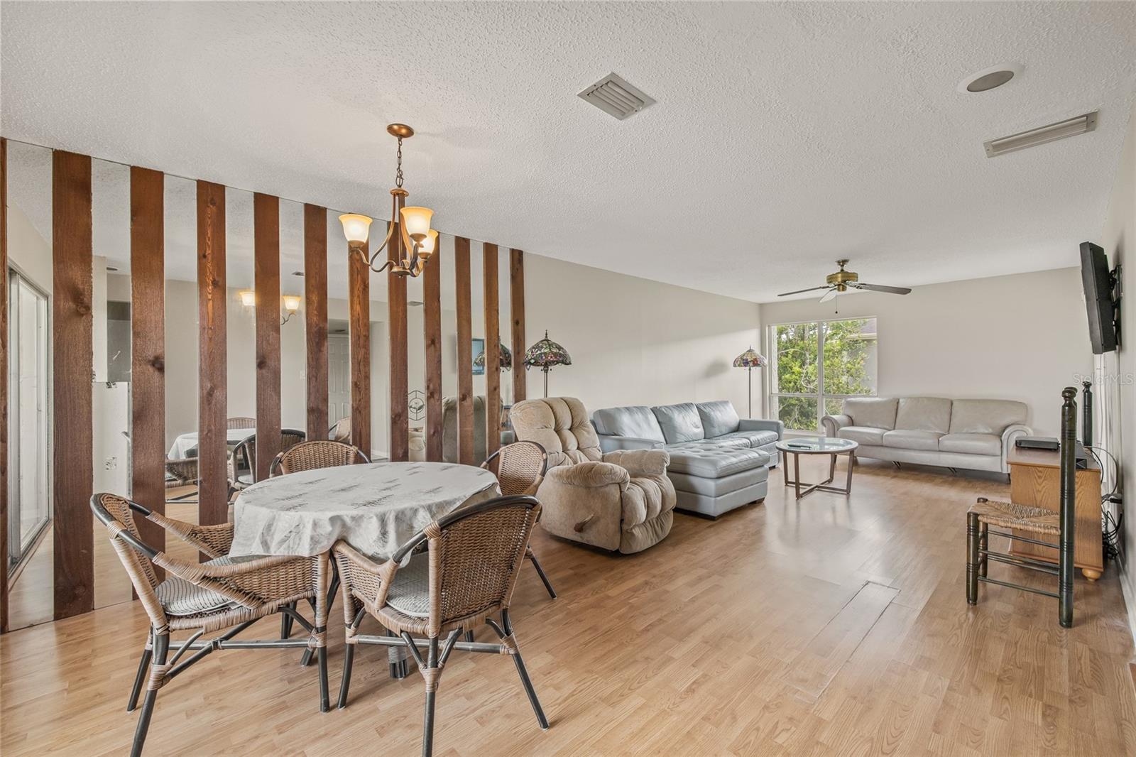 Image 5 of 20 For 416 Windrush Bay Drive 416