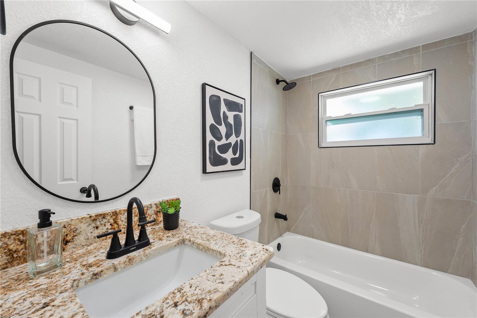 Listing photo id 22 for 4143 Baden Drive