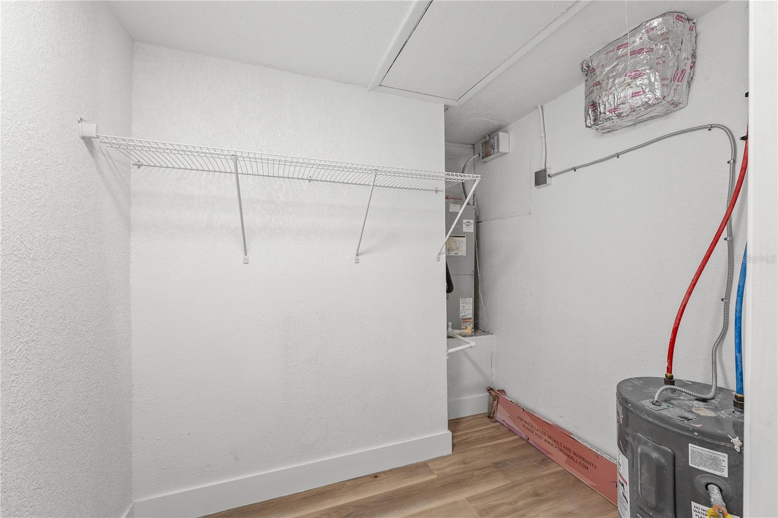 Listing photo id 25 for 4143 Baden Drive