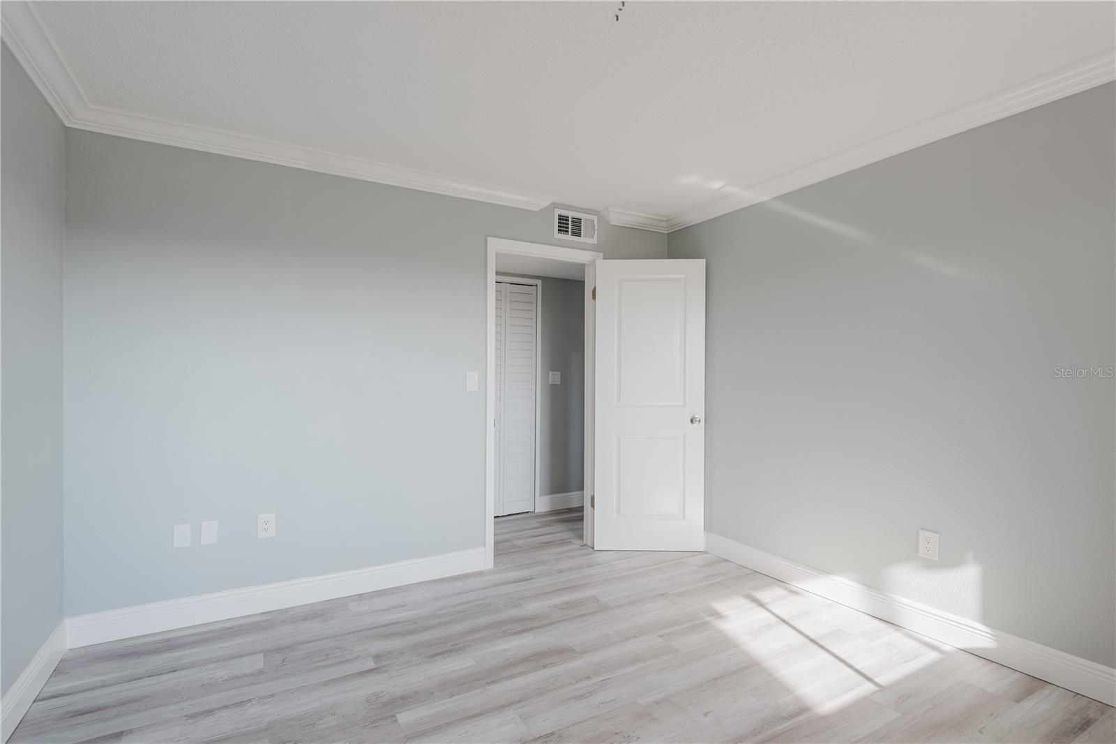 Image 19 of 30 For 8950 Park Boulevard 410