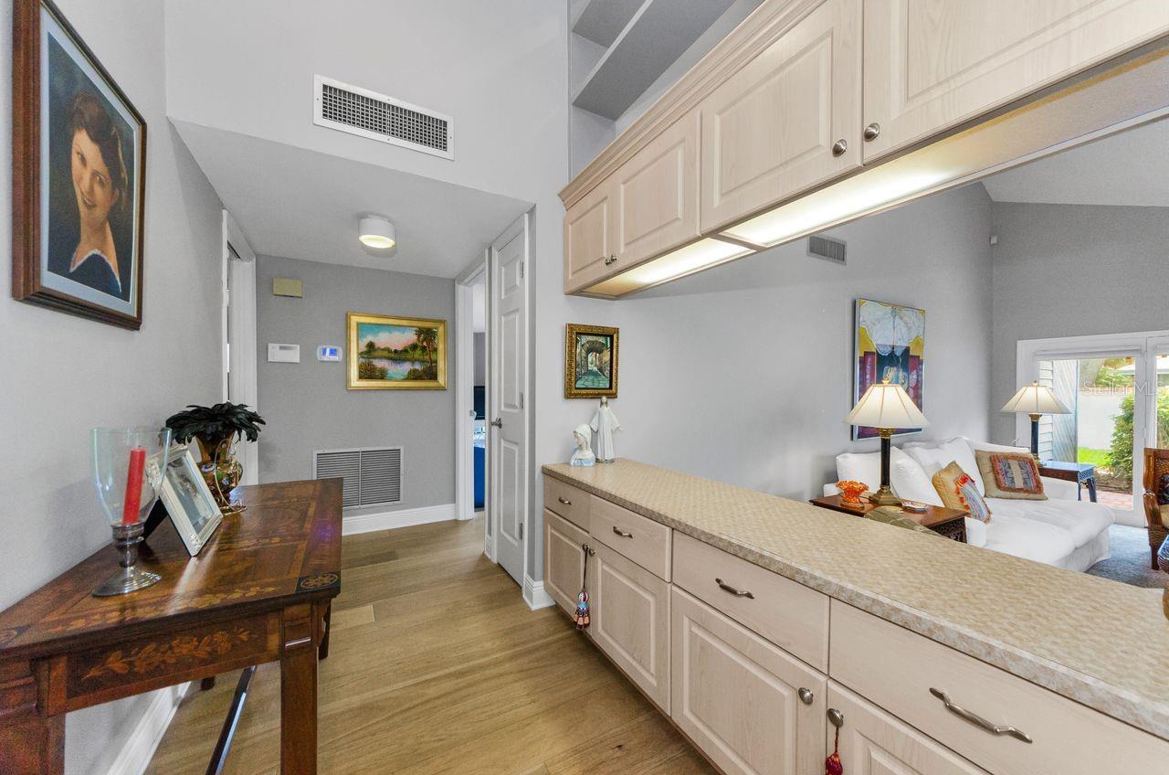 Image 10 of 39 For 10479 Longwood Drive