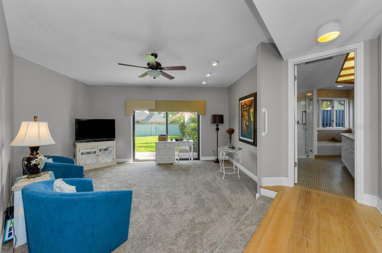 Image 21 of 39 For 10479 Longwood Drive