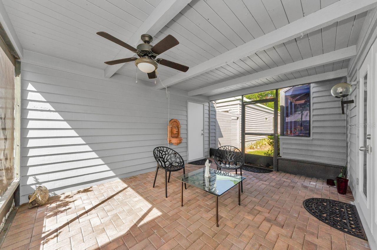 Image 28 of 39 For 10479 Longwood Drive
