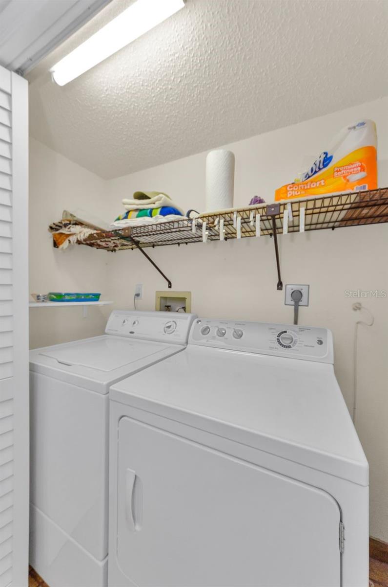 Image 30 of 39 For 10479 Longwood Drive