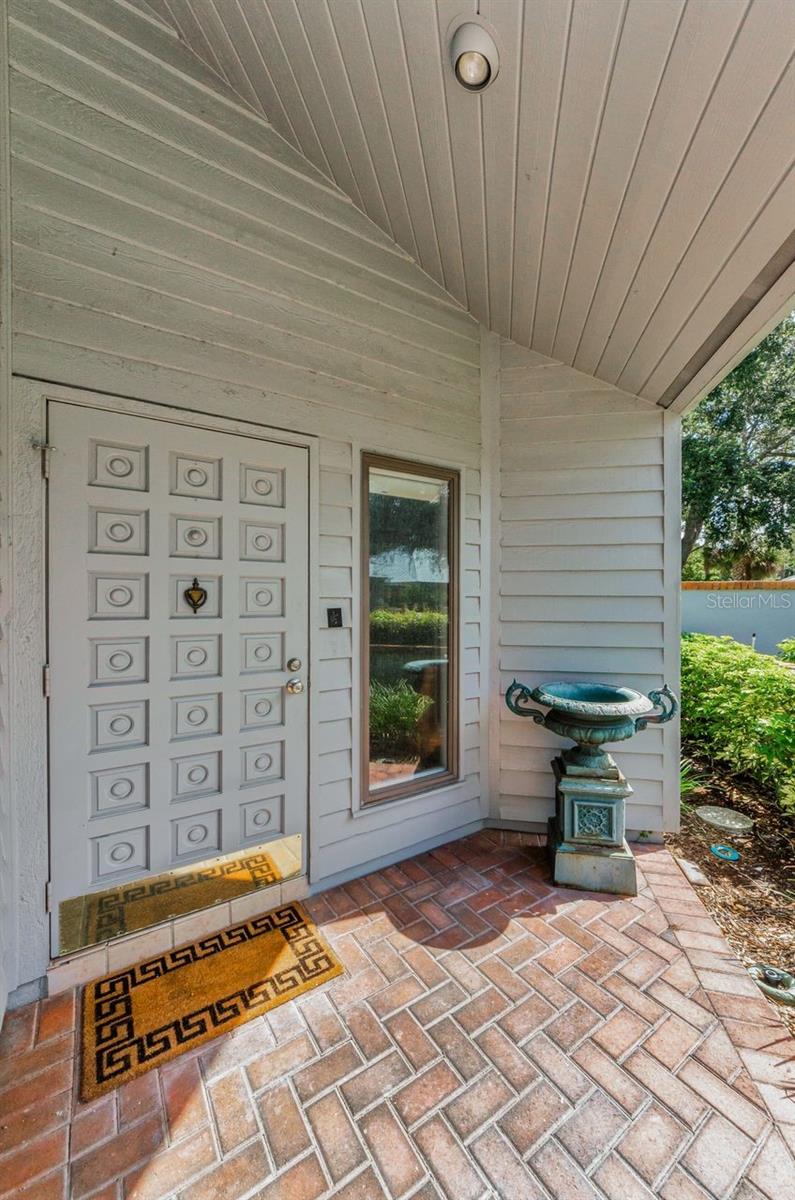 Image 32 of 39 For 10479 Longwood Drive