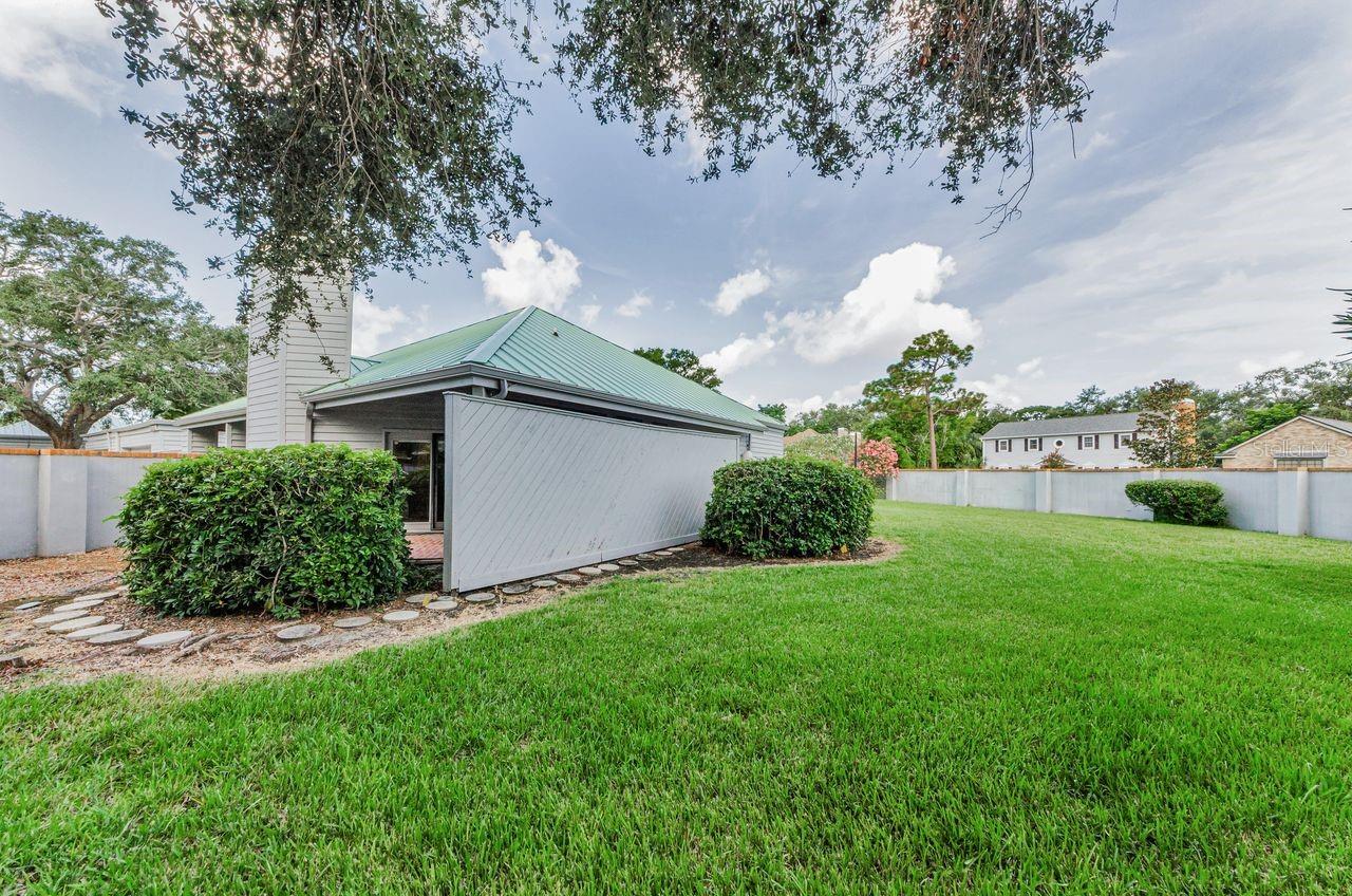 Image 37 of 39 For 10479 Longwood Drive