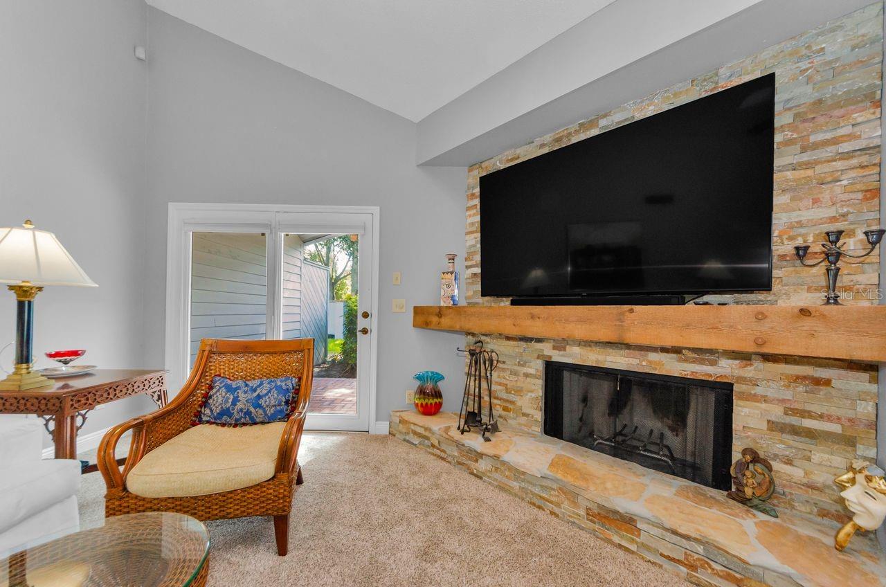 Image 4 of 39 For 10479 Longwood Drive