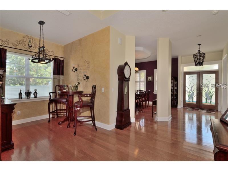 Image 12 of 21 For 11949 Riverhills Drive