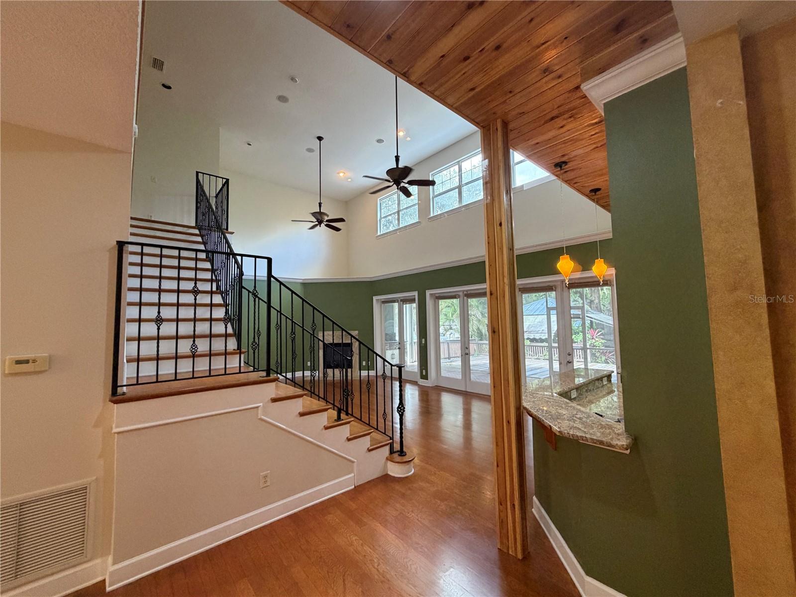 Image 27 of 66 For 11949 Riverhills Drive