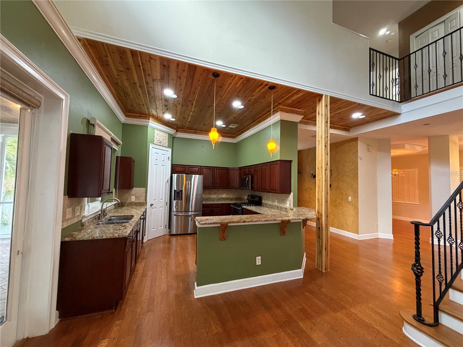 Image 28 of 66 For 11949 Riverhills Drive