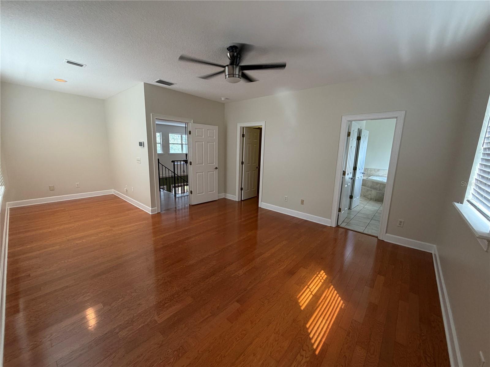 Image 37 of 66 For 11949 Riverhills Drive