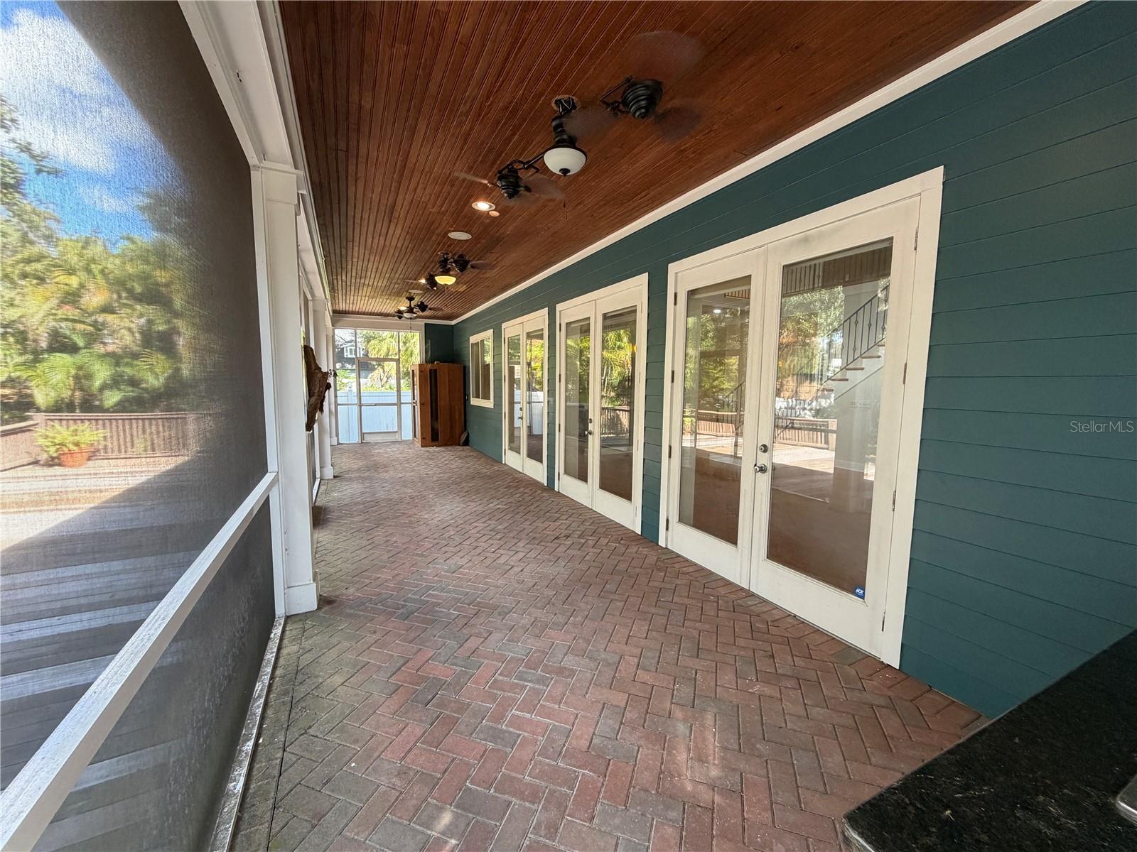 Image 52 of 66 For 11949 Riverhills Drive