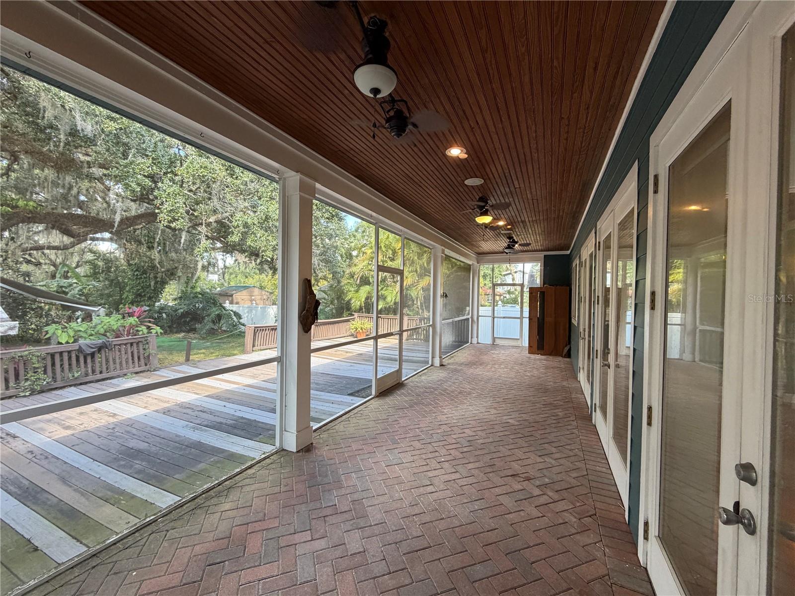 Image 54 of 66 For 11949 Riverhills Drive