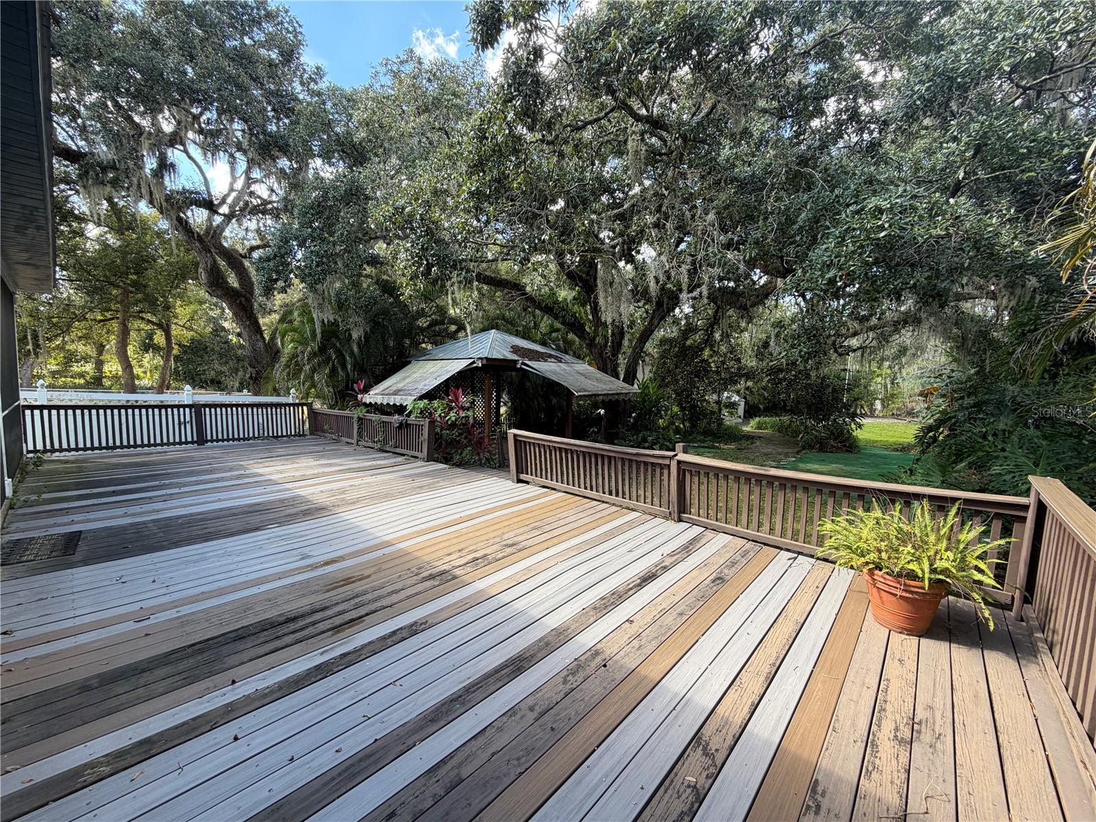 Image 55 of 66 For 11949 Riverhills Drive