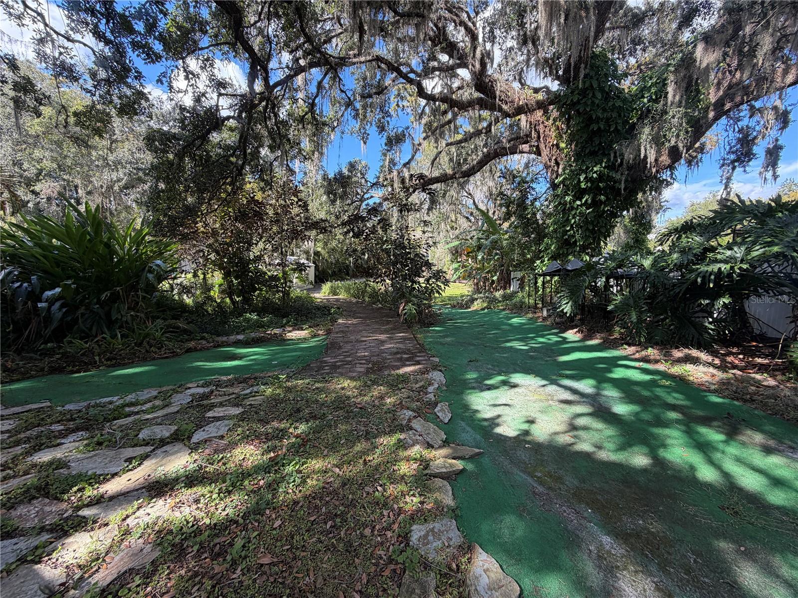 Image 58 of 66 For 11949 Riverhills Drive