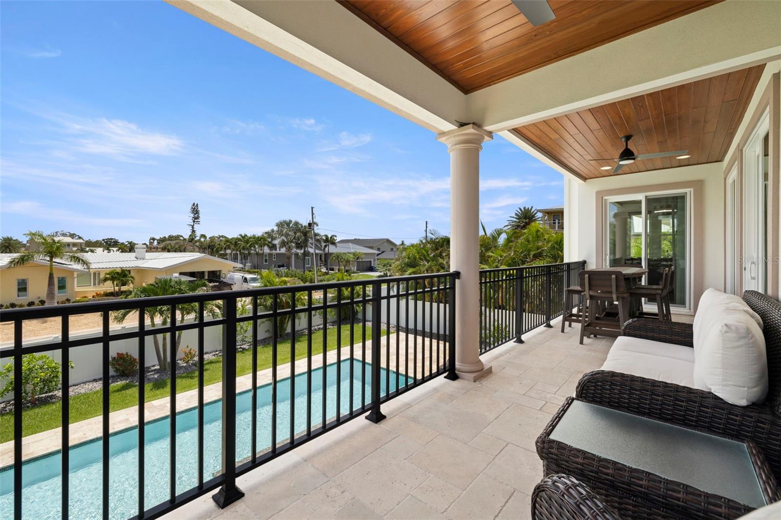 Image 17 of 51 For 3141 Hibiscus Drive W