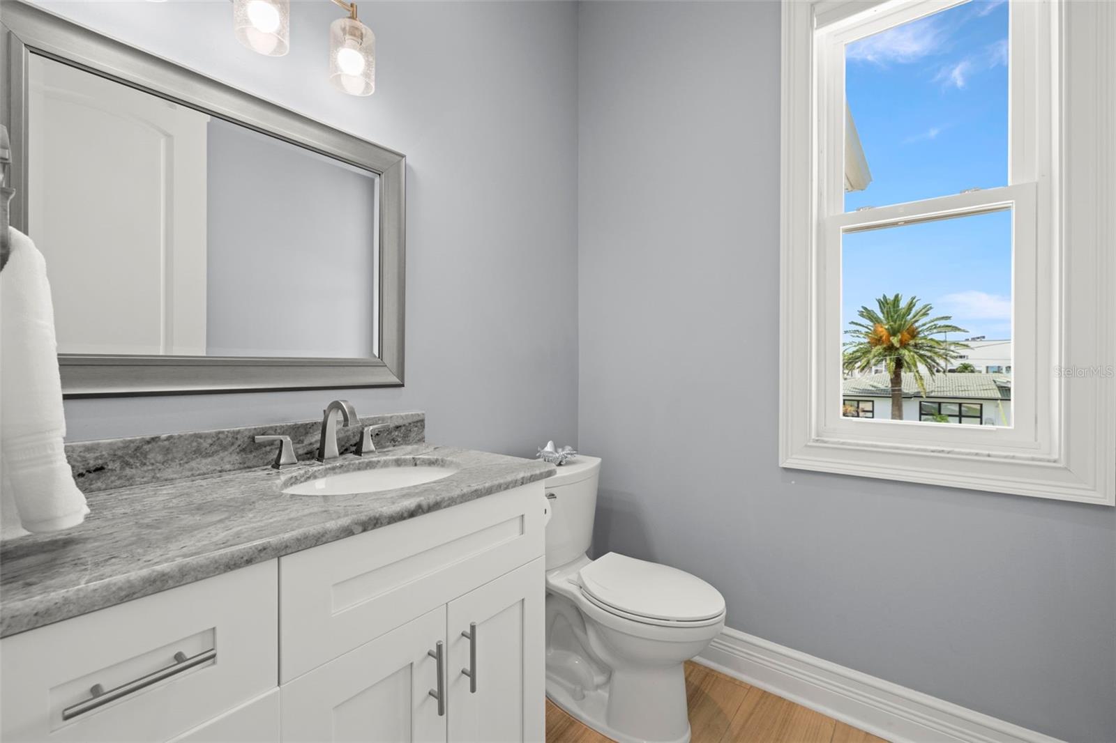Image 19 of 51 For 3141 Hibiscus Drive W