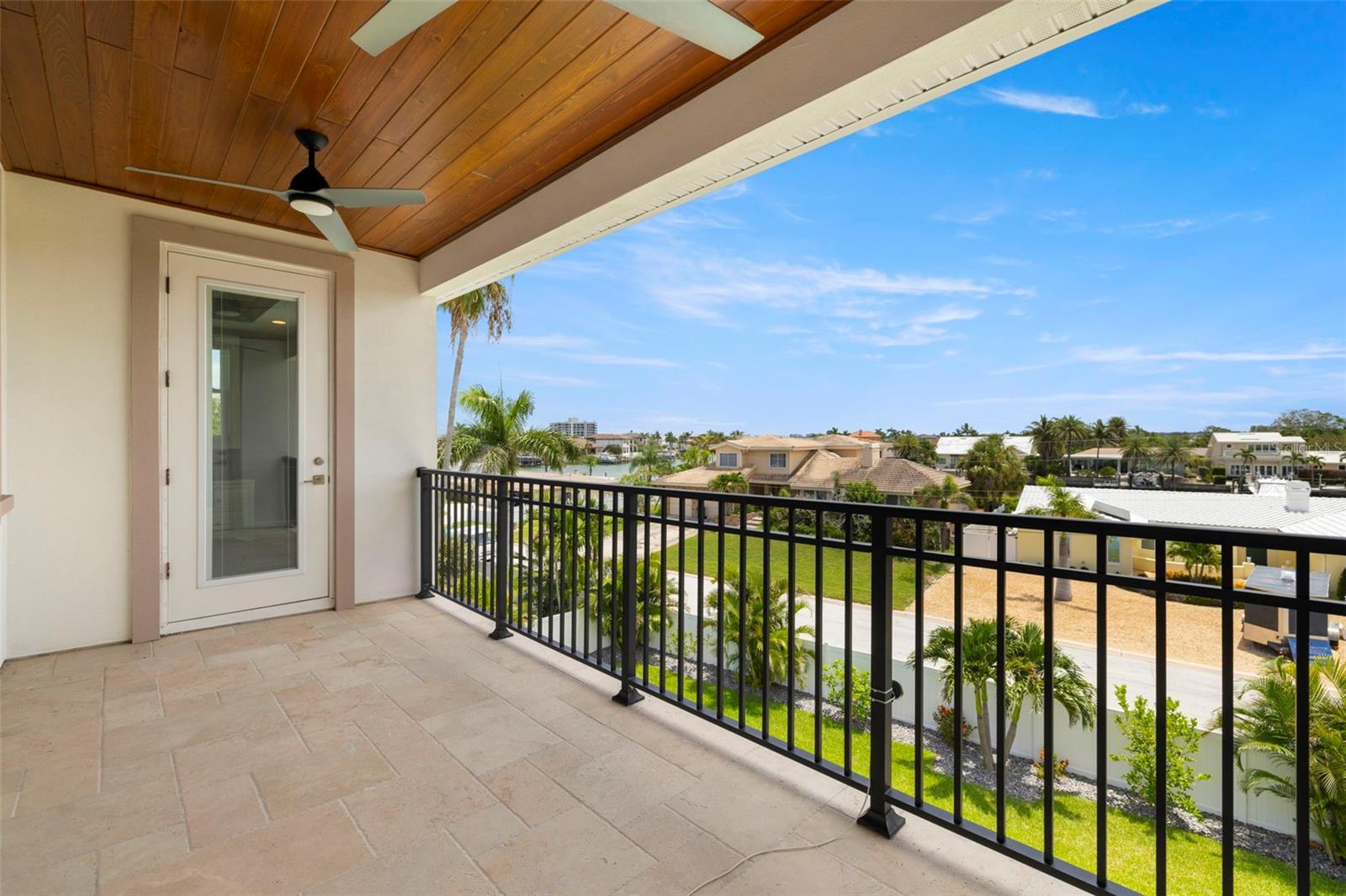Image 36 of 51 For 3141 Hibiscus Drive W