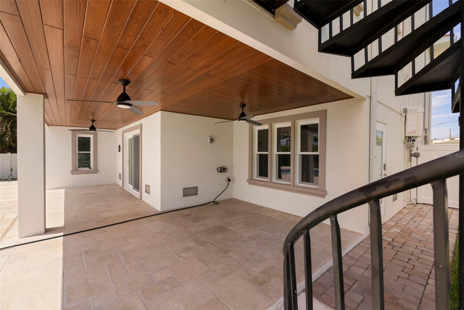 Image 41 of 51 For 3141 Hibiscus Drive W