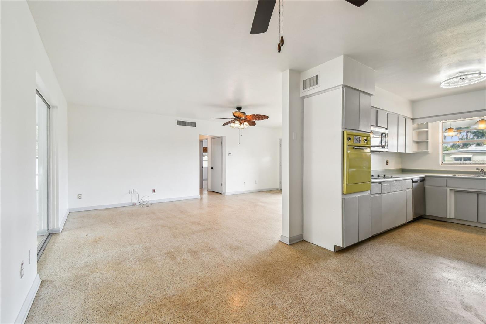 Image 14 of 64 For 1561 Bass Boulevard