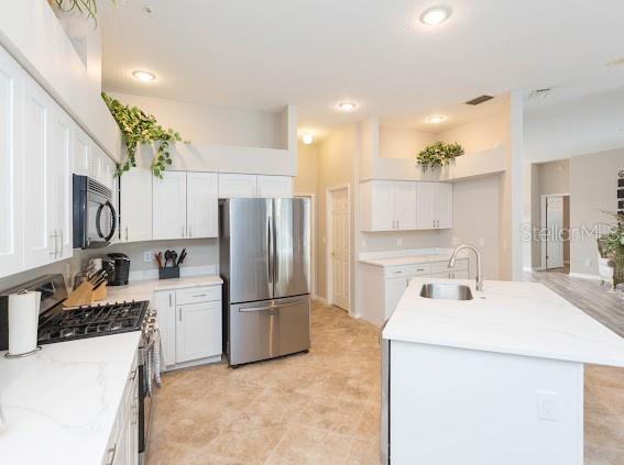 Image 17 of 34 For 23635 Oakside Boulevard