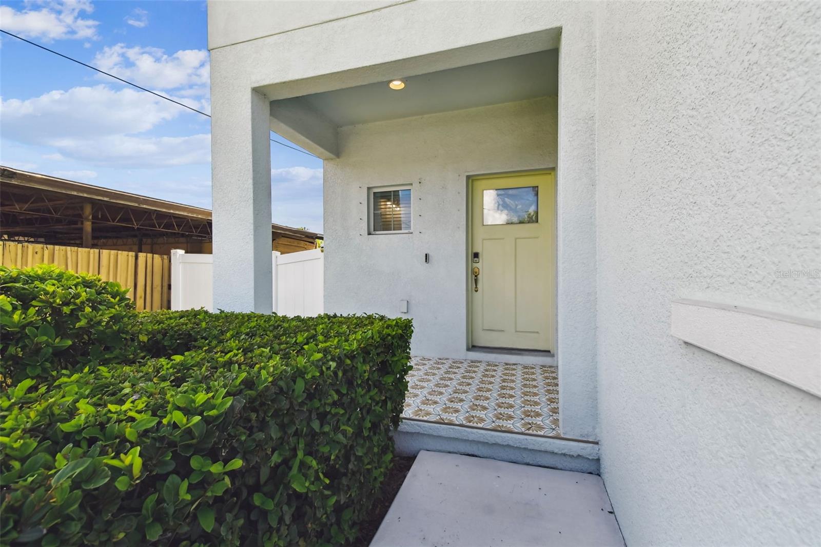 Image 2 of 57 For 2505 Saint Vincent Street